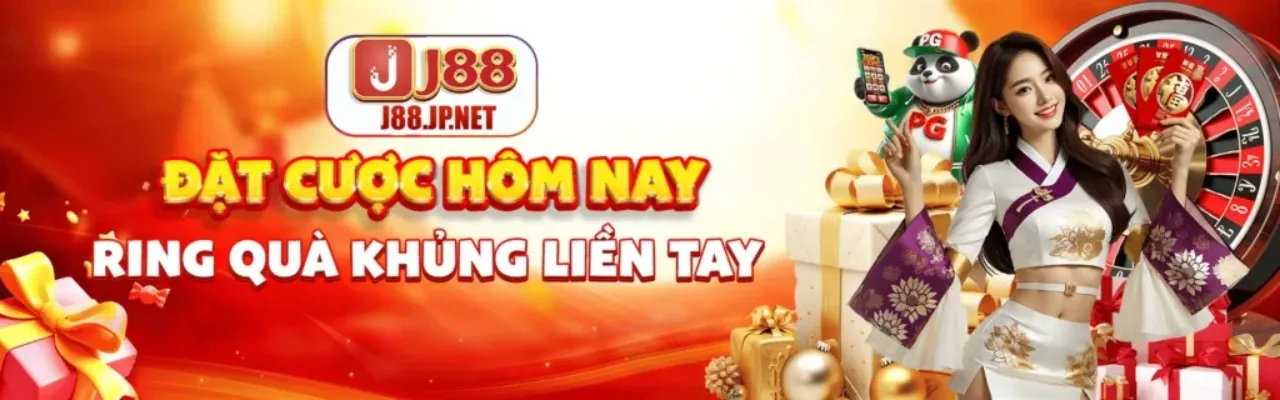 Giao diện ứng dụng 90ok APP trên điện thoại thông minh, với các trò chơi cá cược và ưu đãi hấp dẫn, tông màu xanh vàng chủ đạo